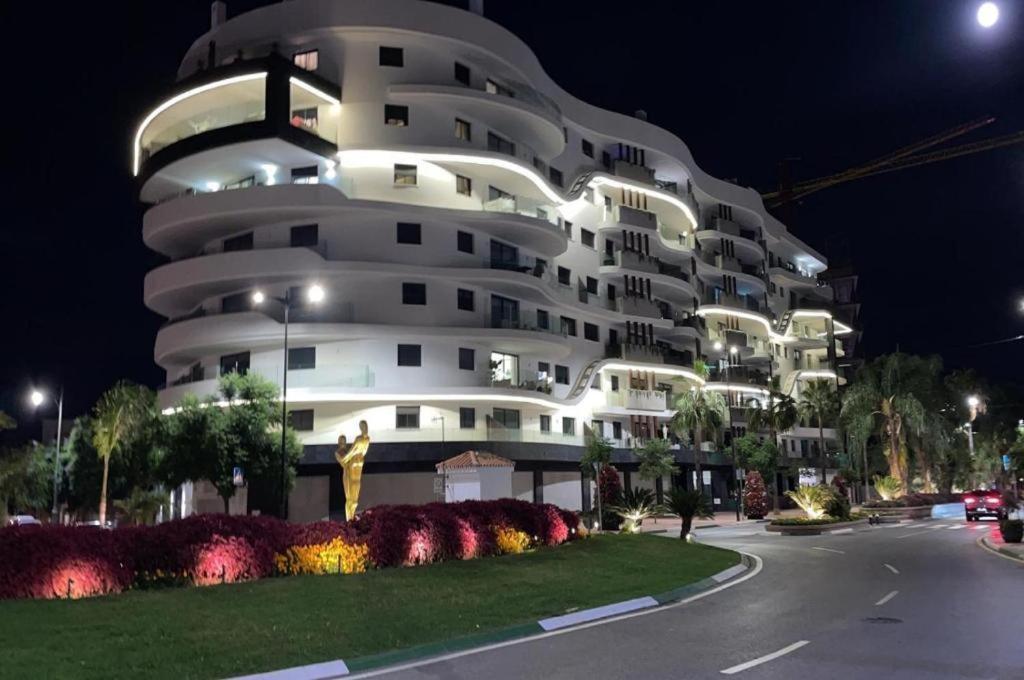 Keywise Family Luxury Infinity Beach & Golf إِستيبونا المظهر الخارجي الصورة